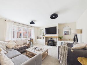 Lounge- click for photo gallery
